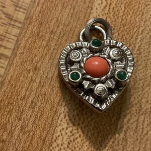 Silver Heart Pendant /Coral & Green Accents 90’s vintage